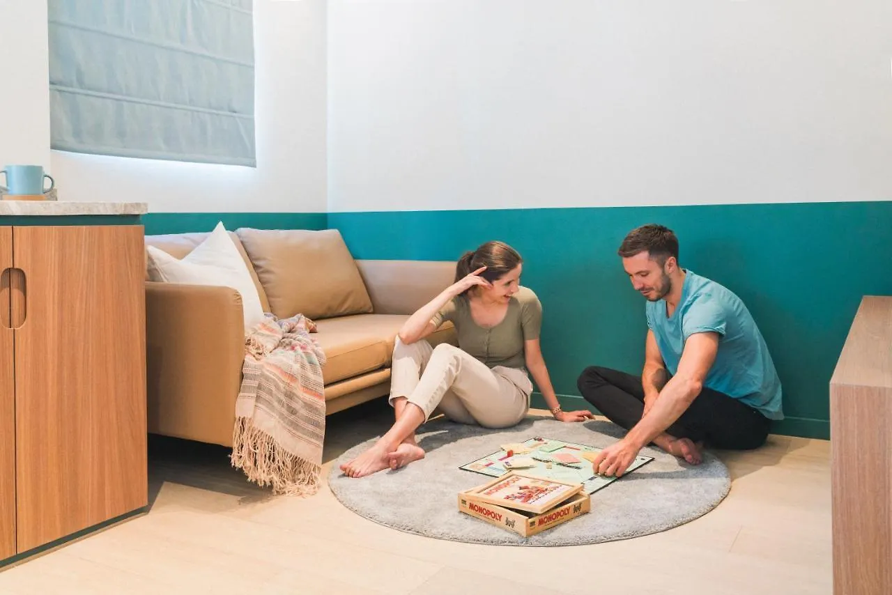 Weave Suites - Central West Hong Kong