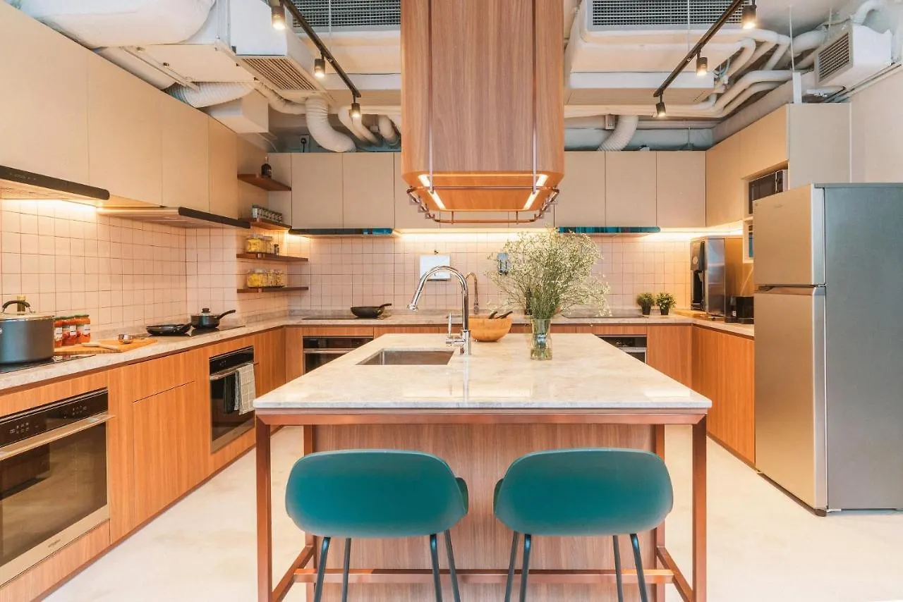 Weave Suites - Central West Hong Kong